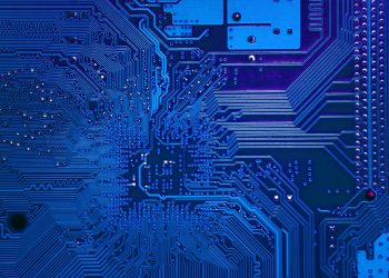 Hybrid transistor improves next-generation displays
