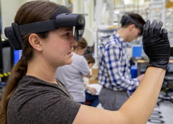 Using Augmented Reality to Prepare Orion Hardware for Artemis II Crewed Mission